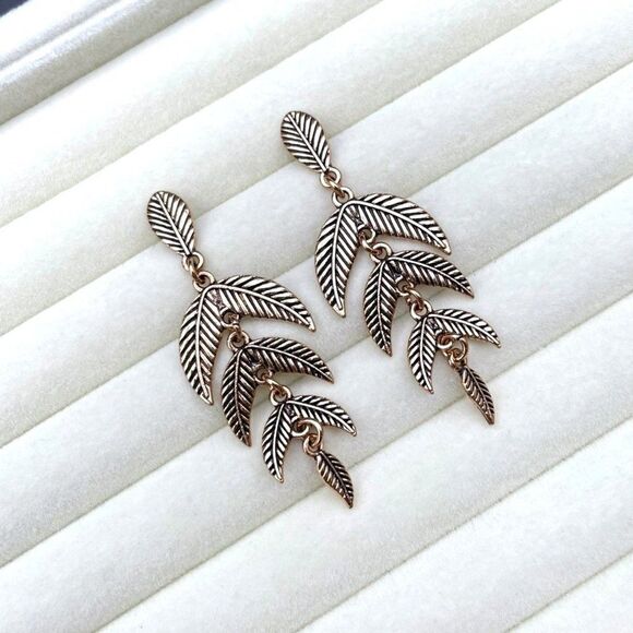 Bronze Dangling Detailed Leaf Boho Vintage Style Post Back Drop Earrings - Picture 6 of 10